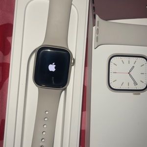 Apple Watch series 7 41mm starlight aluminium case